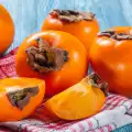 Cum se folosesc curmalele japoneze pentru deserturile vegane?