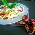 Spaghete cu roșii uscate și 3 brânzeturi