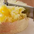 Branza elvetiana Tete de Moine