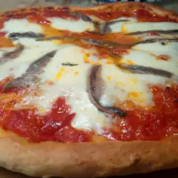 Pizza Margherita cu anșoa