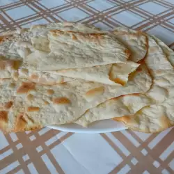 Pâine armenească Lavash la cuptor