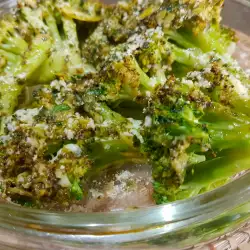 Broccoli la cuptor, cu sos sicilian