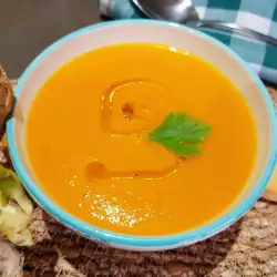 Supă cremă de morcovi cu ghimbir