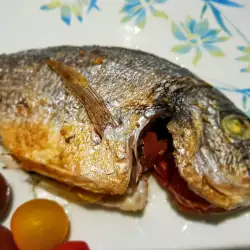 Pește la cuptor cu roșii cherry