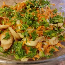 Salată coreeană de calamar și morcovi