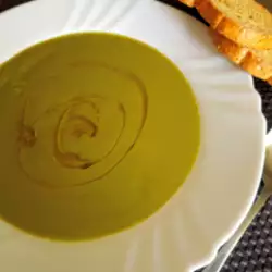 Supă cremă cu captalan și dovlecel
