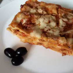 Lasagna cu vinete și carne tocată