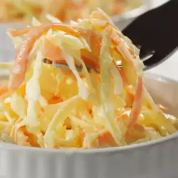 Salată cu morcovi