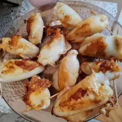 Calamari umpluți cu prosciutto și brânză