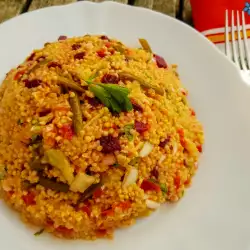 Pilaf de mei, de post, cu fasole verde și sfeclă