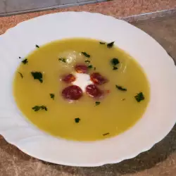Supă cremă din varză kale și cartofi