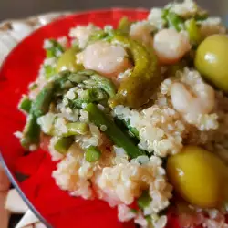 Salată mediteraneeană de quinoa