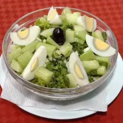 Salată cu Castraveți