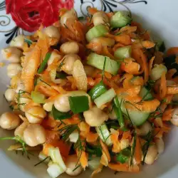 Salată vegană cu morcovi