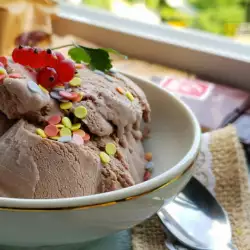 Înghețată de frișcă cu cacao