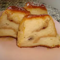Prăjitură cu cozonac, coaptă în formă de chec