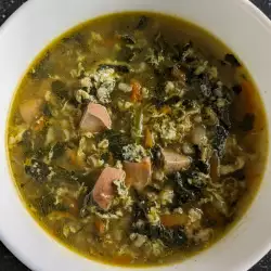Supă cu urzici și bulgur