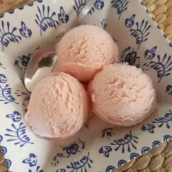Înghețată de casă cu pepene