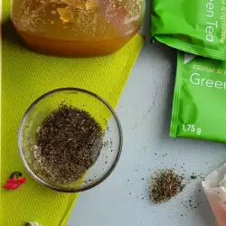 Mască antirid cu ceai verde și miere