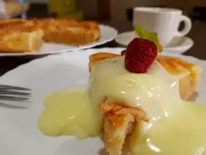 Plăcintă americană cu mere, cu cremă de vanilie