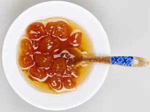 Dulceață de cireșe albe întregi