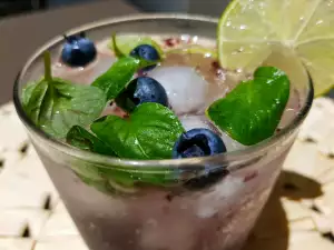 Mojito cu afine, fără alcool