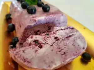 Semifreddo aerat de afine