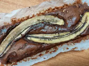 Brownie de banane cu ciocolată și alune