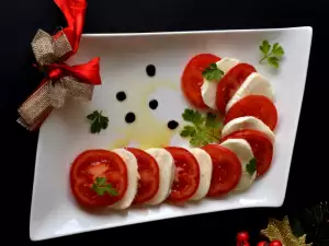 Salată Caprese pentru masa de Crăciun