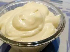 De ce este mai puțin consistentă maioneza de casă?