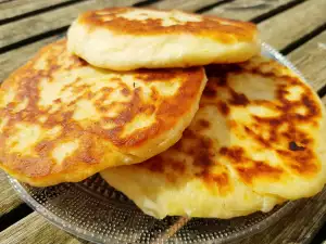 Khachapuri la tigaie