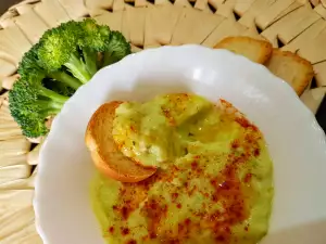 Humus cu broccoli