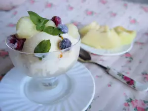 Înghețată de casă cu pepene galben