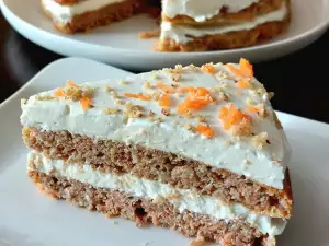 Keto tort cu morcovi