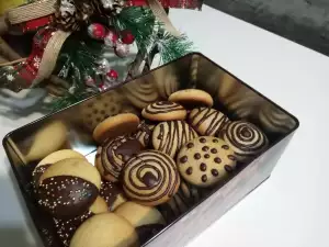 Turtă dulce de Crăciun cu scorțișoară și ciocolată