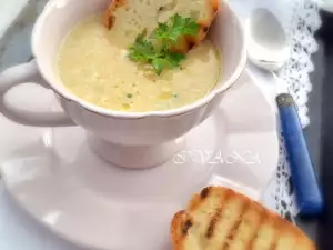 Supă cremă cu năut și scoici albe de nisip