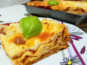 Lasagna Bolognese clasică