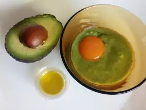 Mască de păr cu avocado, preparată acasă
