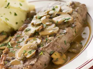 Fripturi de porc cu ciuperci, în folie