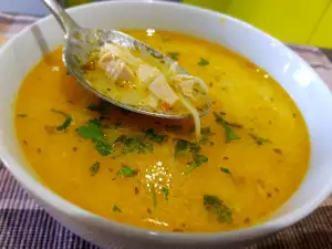 Supă magică de pui cu scorțișoară