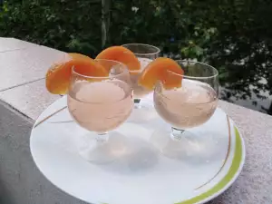 Lichior de piersici