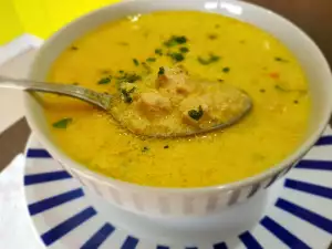 Supă de curcan, ușoară și delicioasă