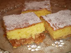 Plăcintă pufoasă cu mere