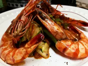 Creveți regali la wok