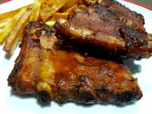Coaste de porc cu miere și ketchup