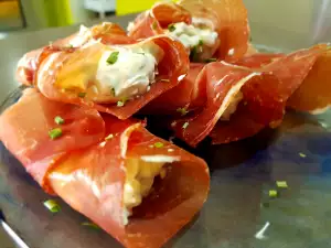 Rulouri de jamon cu umplutură delicioasă