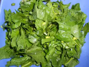 Salată de măcriș și ștevie