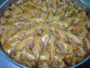 Baclava dulce și suculentă