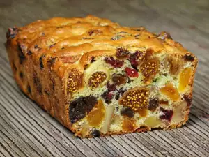 Chec cu fructe deshidratate