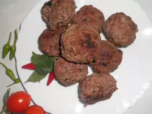 Chifteluțe apetisante din carne de vită, la cuptor